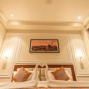 Hotel The Mandirian ****